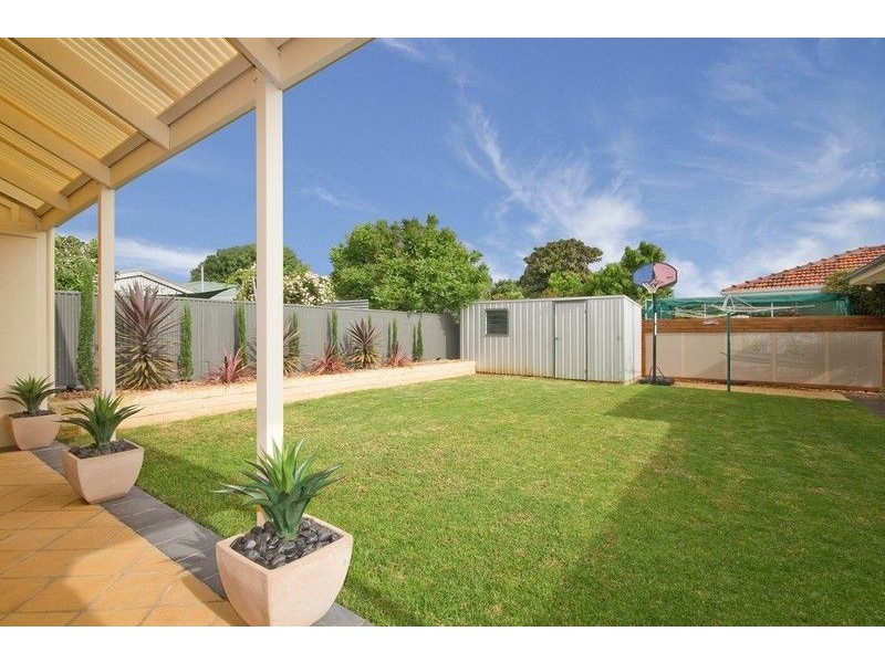 8 Shaun Crescent, Mitchell Park SA 5043
