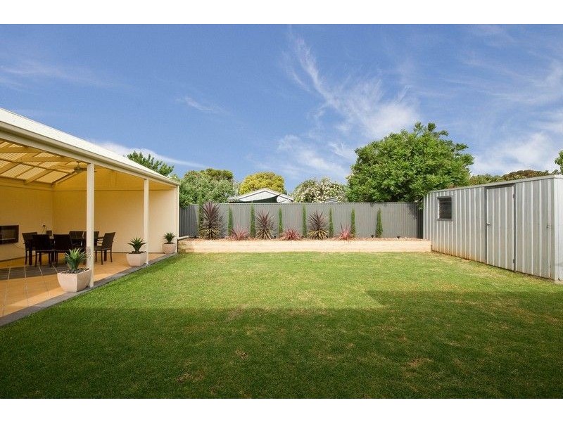 8 Shaun Crescent, Mitchell Park SA 5043