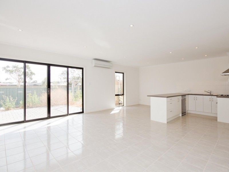 3b Railway Crescent, Evanston SA 5116