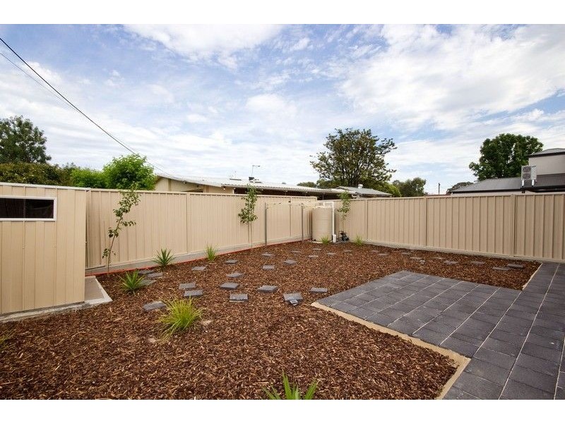 27 Parsons Grove, Park Holme SA 5043