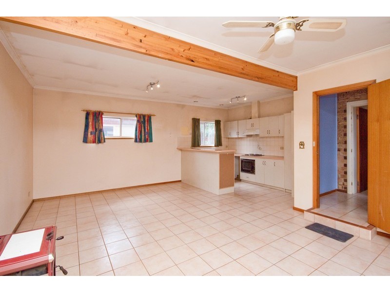 4 Riverdale Road, Myrtle Bank SA 5064