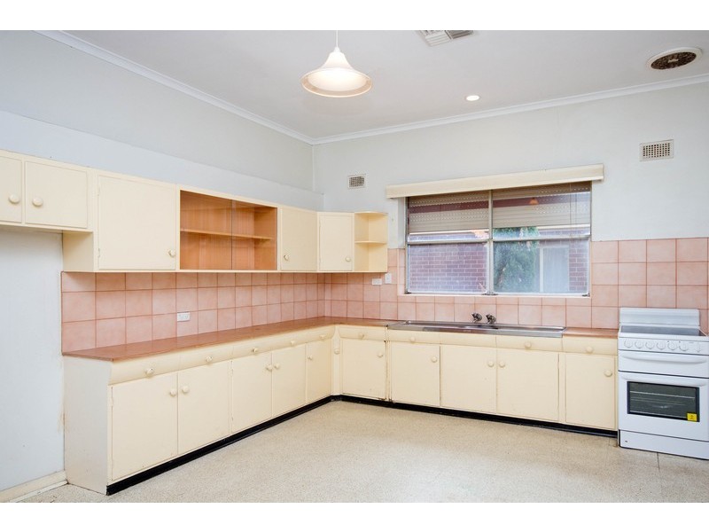 4 Riverdale Road, Myrtle Bank SA 5064