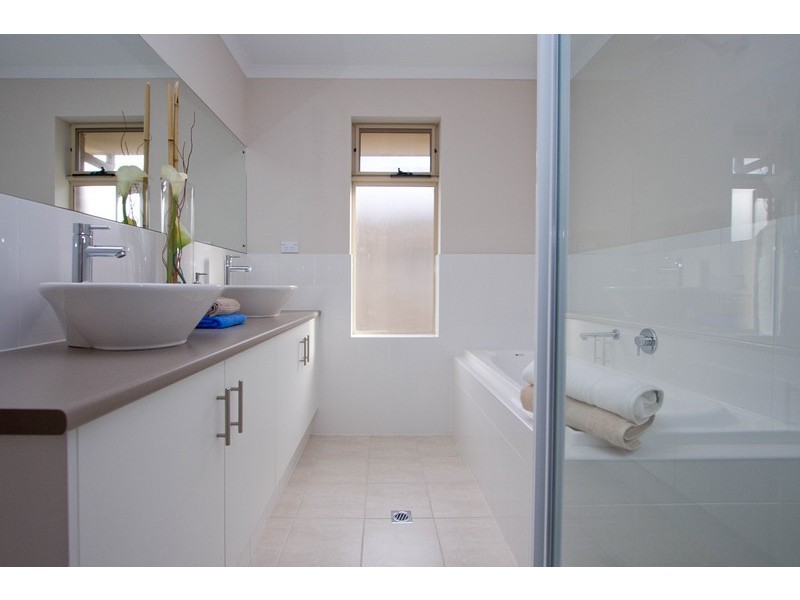 30A Huntingdale Avenue, West Lakes SA 5021