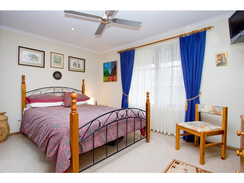 2/10 The parkway, Hampstead Gardens SA 5086