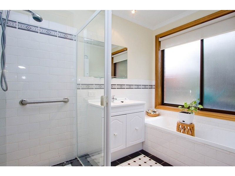 2/10 The parkway, Hampstead Gardens SA 5086