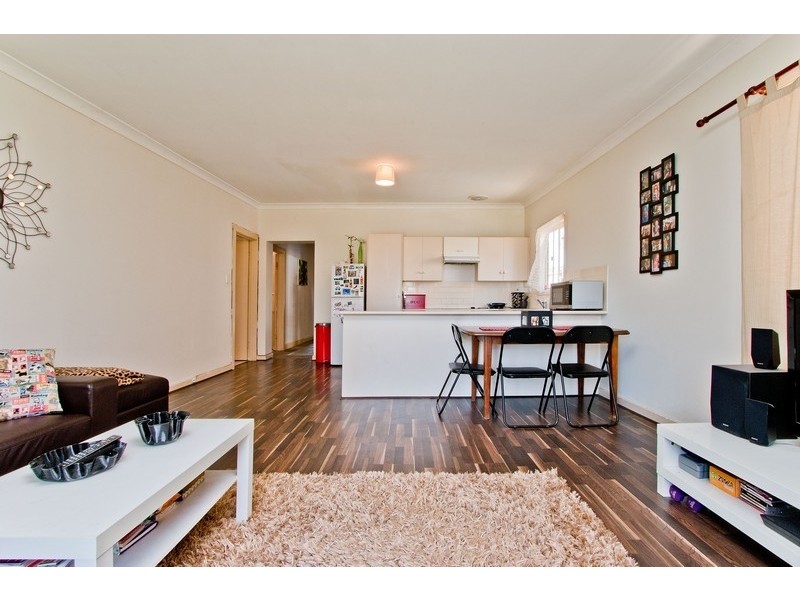 8a and 8b Pine street, Campbelltown SA 5074