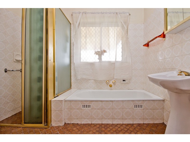 61 Harris Road, Vale Park SA 5081