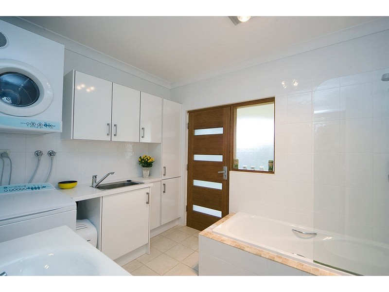 10 Winston Crescent, West Beach SA 5024
