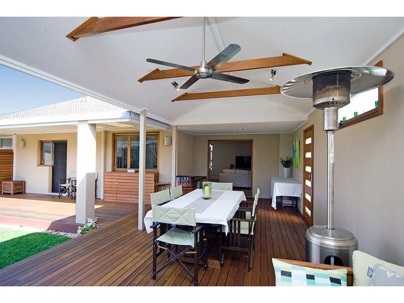 10 Winston Crescent, West Beach SA 5024