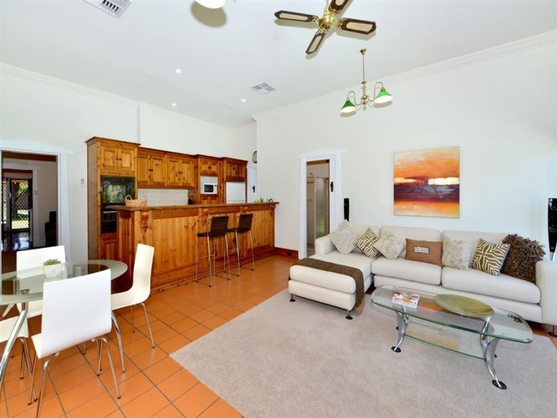 34 Wilson Terrace, Glenelg SA 5045