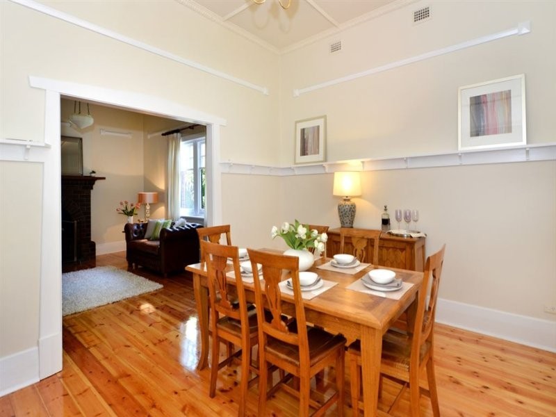 34 Wilson Terrace, Glenelg SA 5045