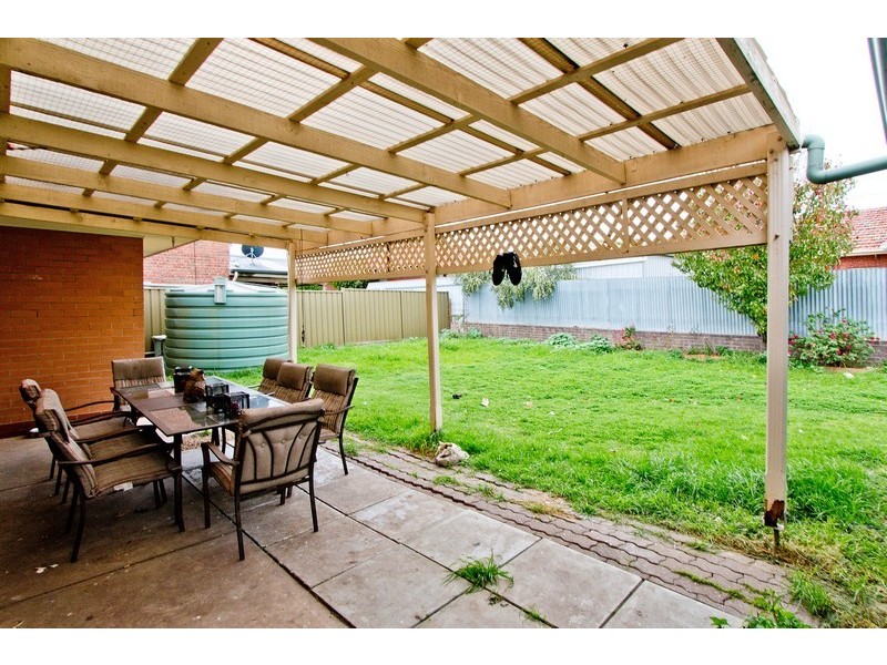 4 Monaro Crescent, Newton SA 5074