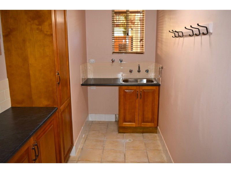 24 Glade Crescent, Hallett Cove SA 5158