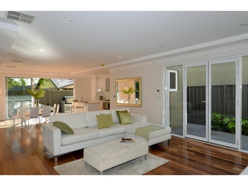 22 Hexham Avenue, Myrtle Bank SA 5064