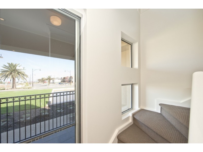 1/83 Augustine Street, Mawson Lakes SA 5095
