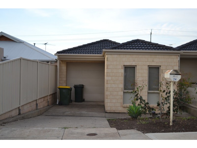24 Melrose Avenue, Clearview SA 5085
