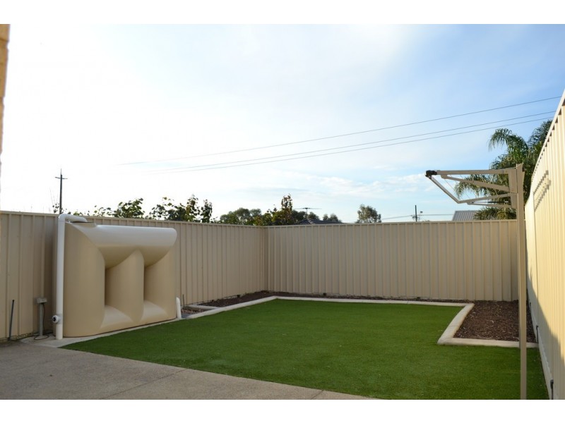 24 Melrose Avenue, Clearview SA 5085