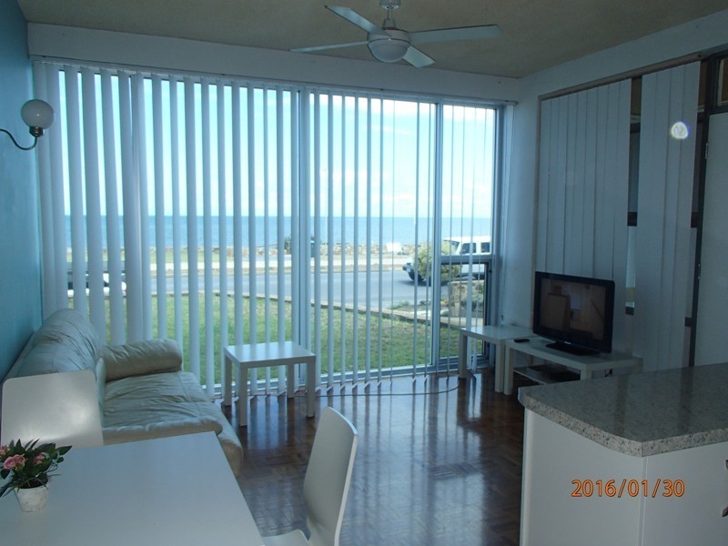 1/22 Seaview Road, West Beach SA 5024