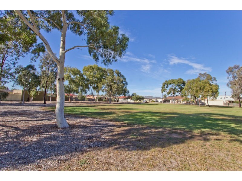 26 Dorset Avenue, Fulham Gardens SA 5024