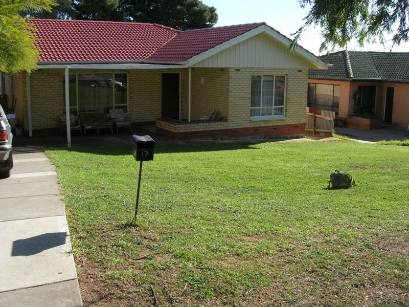 17 Canara Street, Para Hills SA 5096