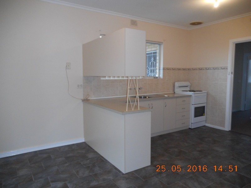 17 Canara Street, Para Hills SA 5096