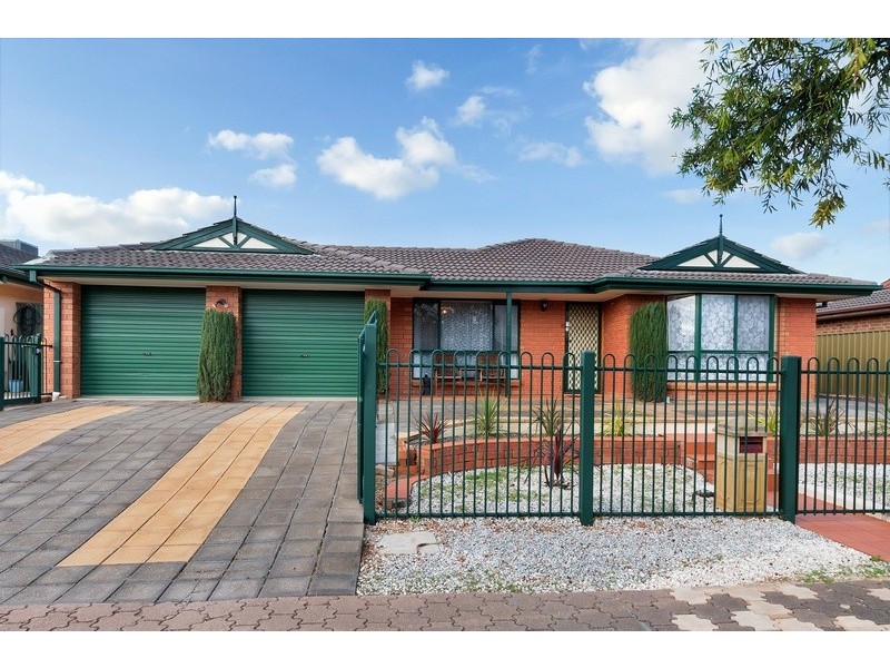 12 Columbia Street, Paralowie SA 5108