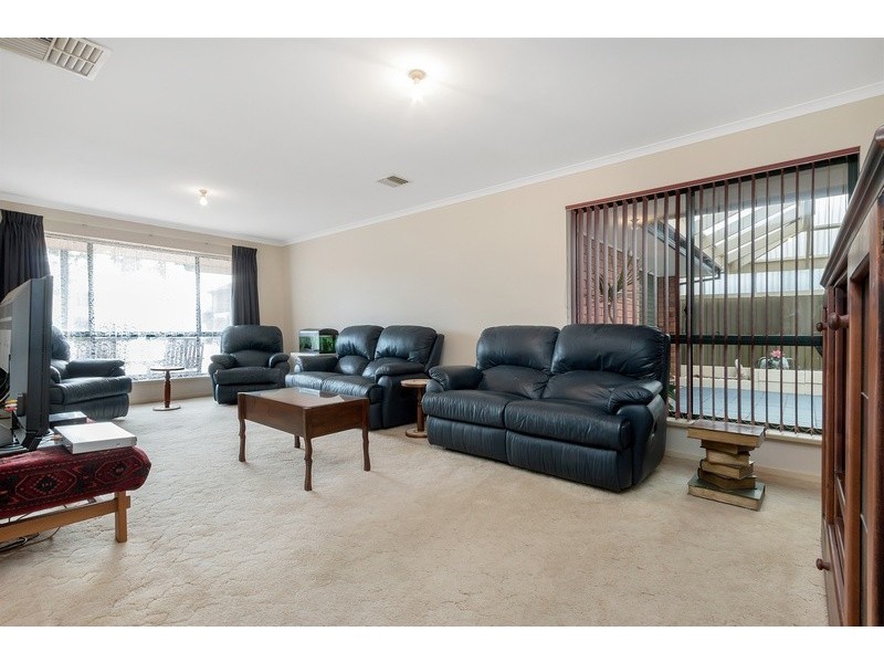 12 Columbia Street, Paralowie SA 5108