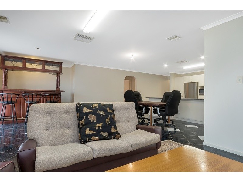 12 Columbia Street, Paralowie SA 5108