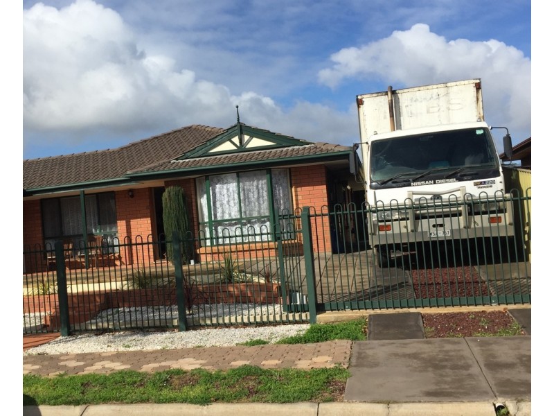 12 Columbia Street, Paralowie SA 5108