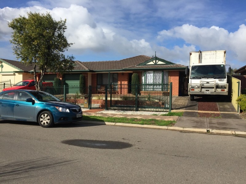 12 Columbia Street, Paralowie SA 5108