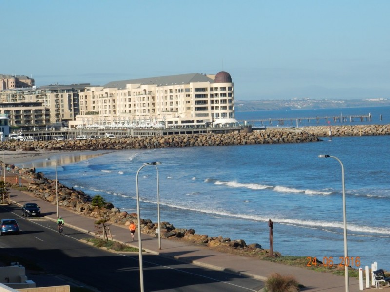 2/33 North Esplanade, Glenelg North SA 5045