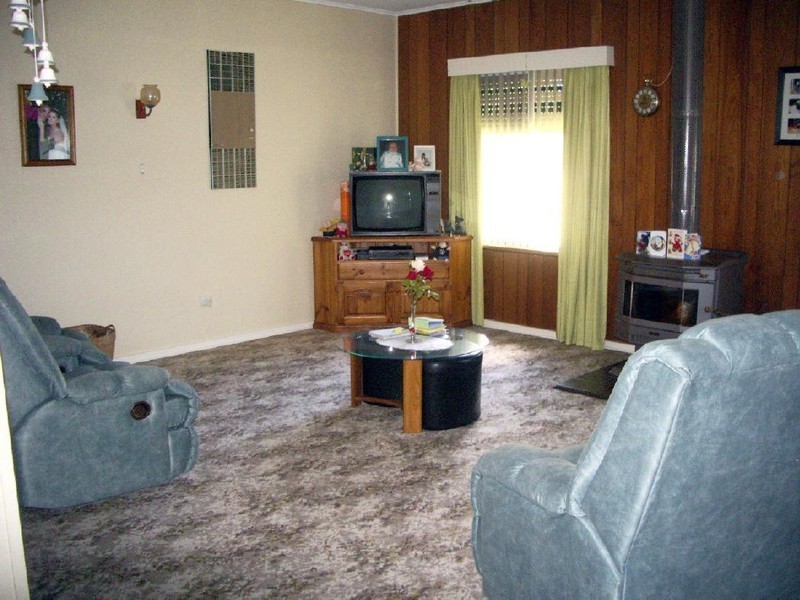 9 Eveline St, Bordertown SA 5268