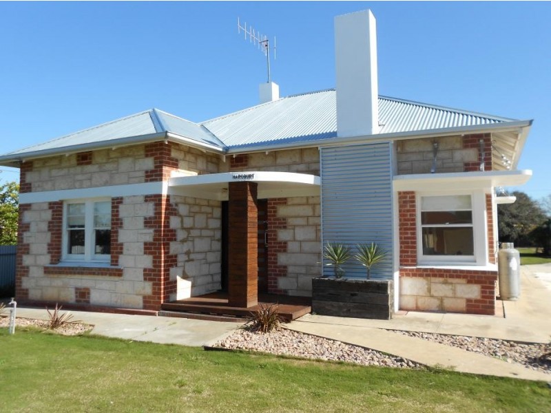 11 Tatiara Tce, Bordertown SA 5268