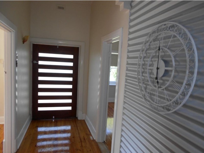 11 Tatiara Tce, Bordertown SA 5268