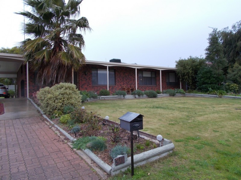 30 Albert Parade, Bordertown SA 5268