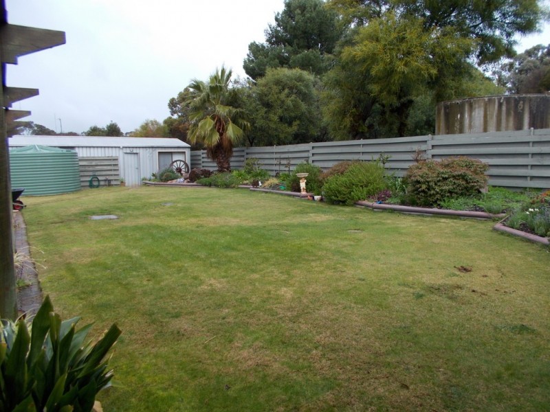 30 Albert Parade, Bordertown SA 5268