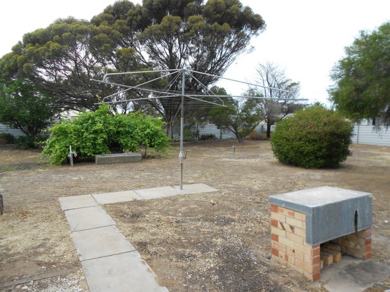 24 Salom Street, Bordertown SA 5268