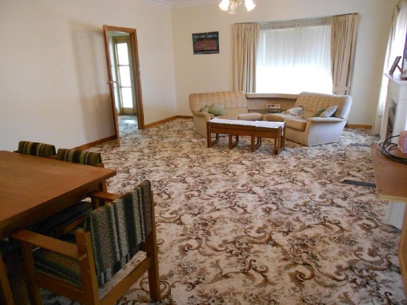 37 DeCourcey Street, Bordertown SA 5268