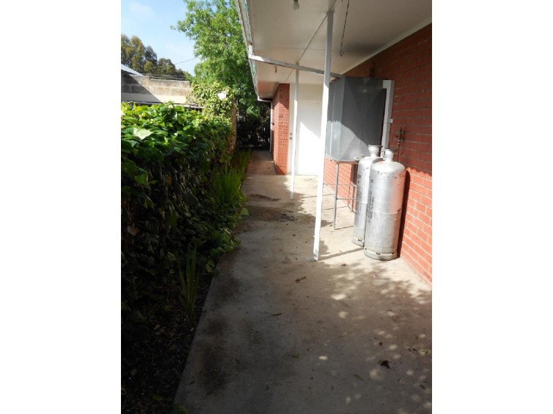 37 DeCourcey Street, Bordertown SA 5268