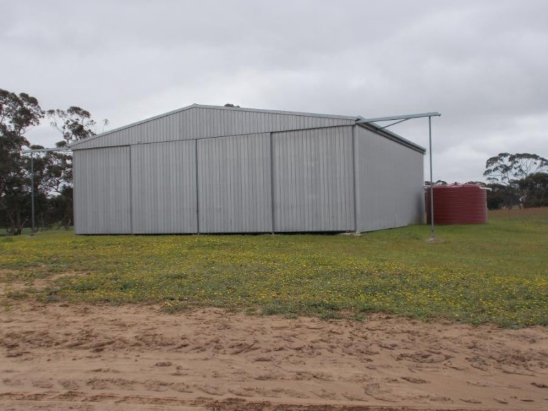 Inglewood Senior Road, Bordertown SA 5268