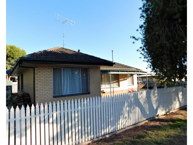12 Oliver Street, Bordertown SA 5268