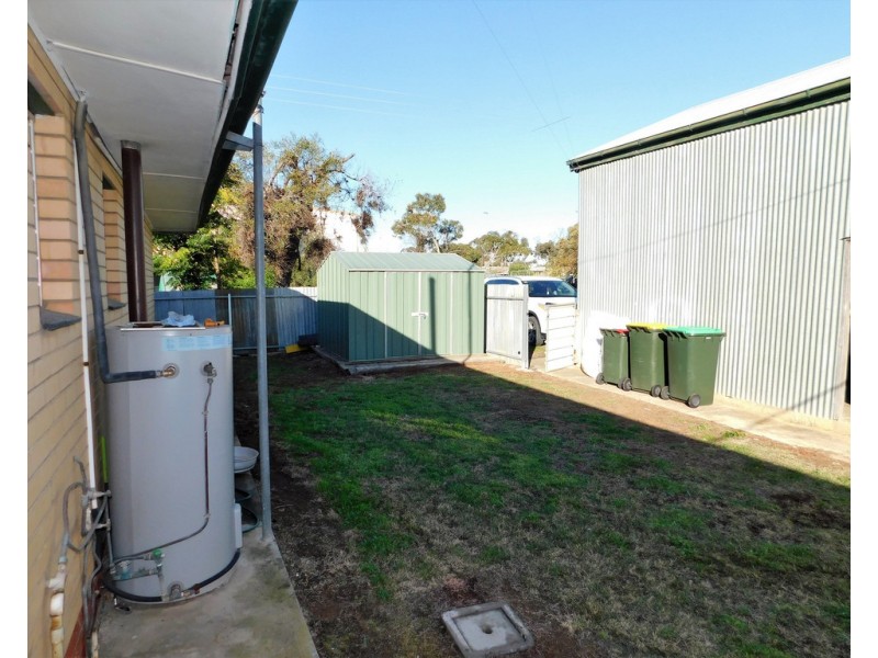 12 Oliver Street, Bordertown SA 5268