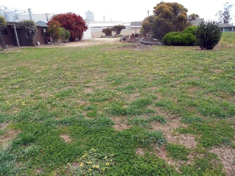 17 – 20 Eighth St and Ramsay Tce, Bordertown SA 5268