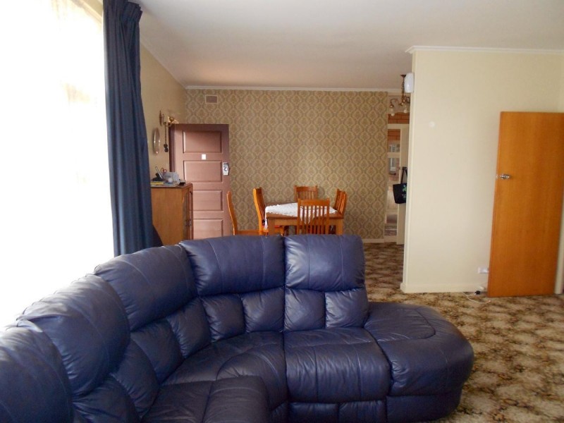 24 Albert Parade, Bordertown SA 5268