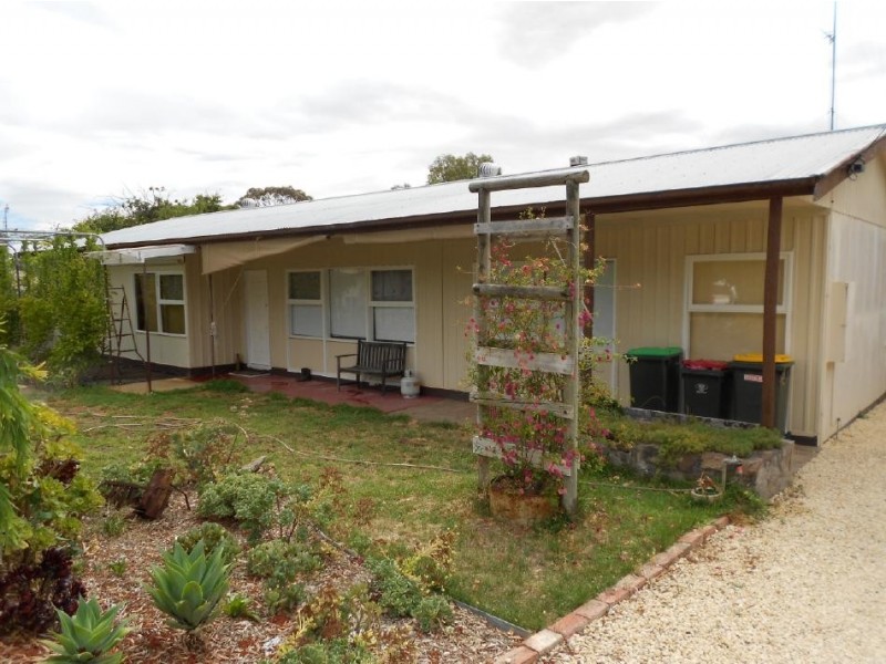10 Eveline Street, Bordertown SA 5268