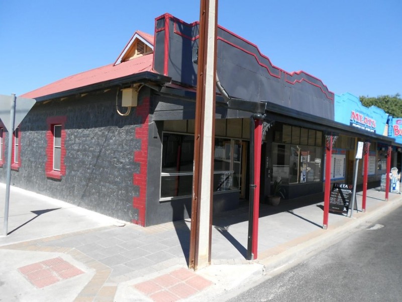 98-100 Farquhar Street, Bordertown SA 5268