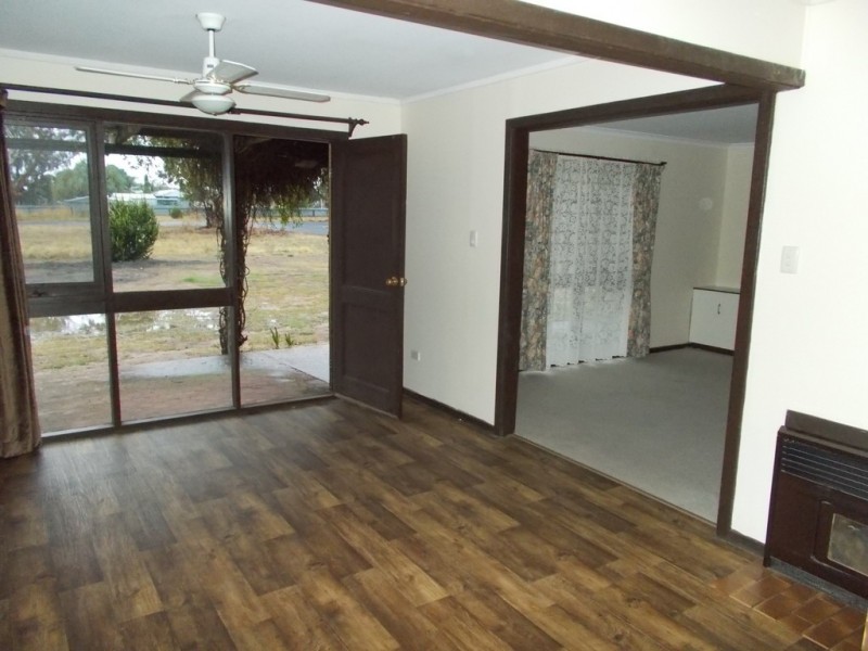 17 Eighth Street, Bordertown SA 5268