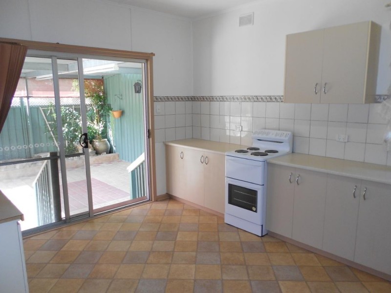 140 West Tce, Bordertown SA 5268