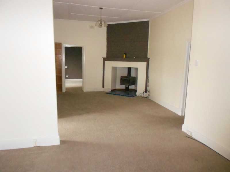 37 Green St, Bordertown SA 5268