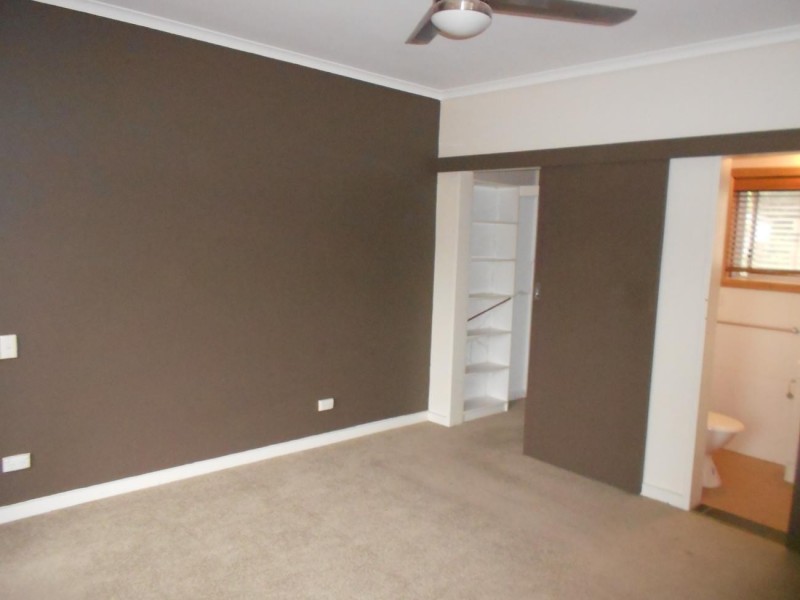 37 Green St, Bordertown SA 5268